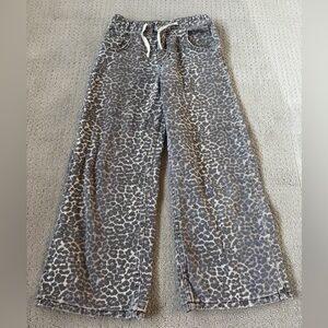 Girls Zara leopard drawstring wide leg jeans size 8.